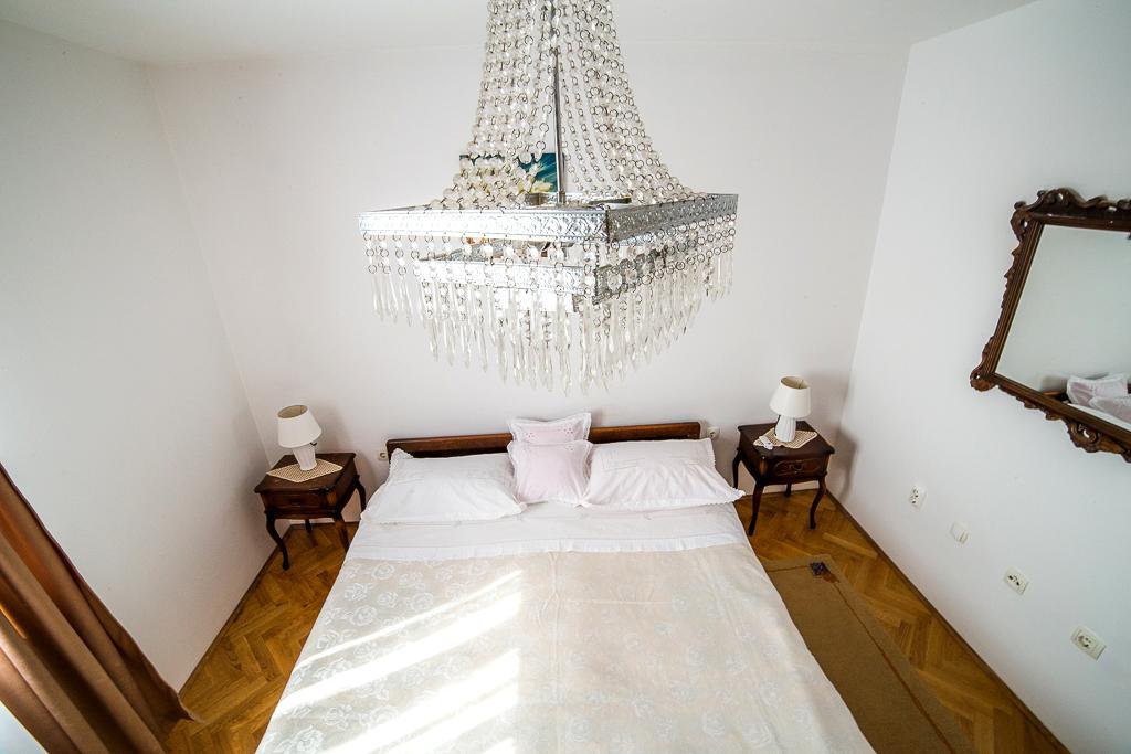 Split Apartments Shell Bagian luar foto
