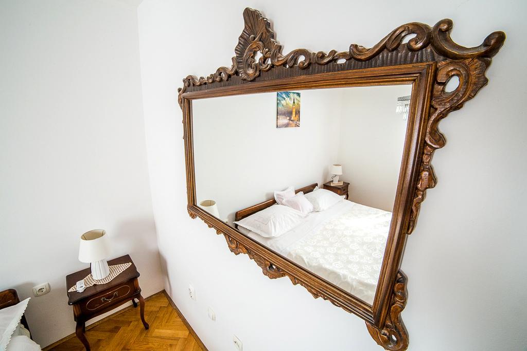 Split Apartments Shell Bagian luar foto